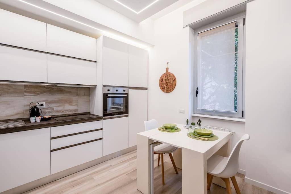 Linate Airport Elegant Suite,Tram 1 Minute Away Milan Exterior photo
